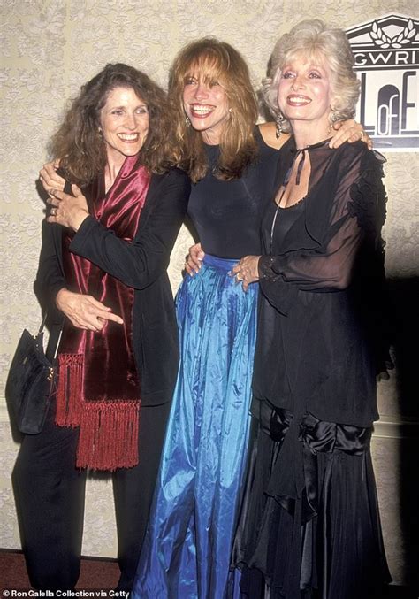 Carly Simon celebrates her 80th birthday! 